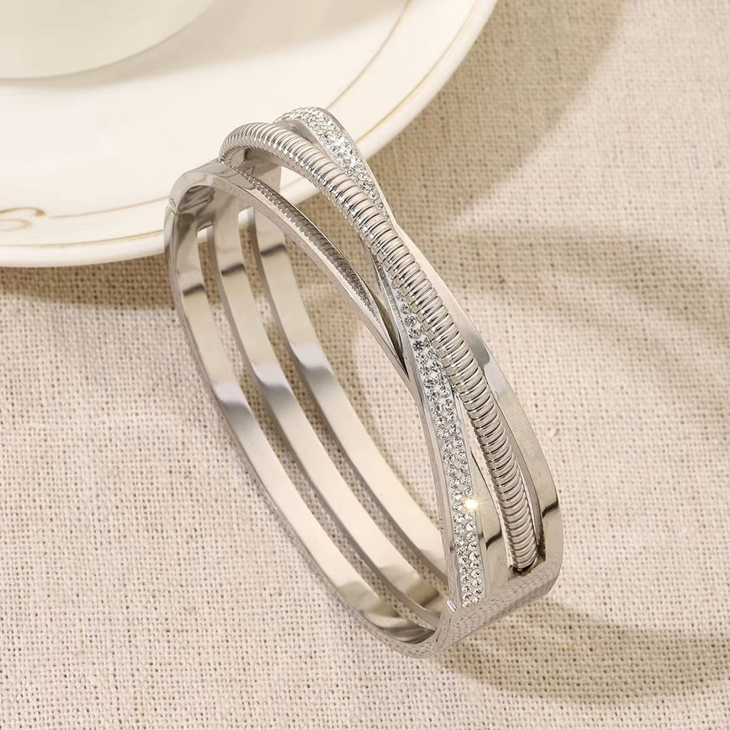 Pulsera de oro elegante de lujo de acero inoxidable grueso de estilo bohemio pulsera de diamantes en capas para mujer
joyeria